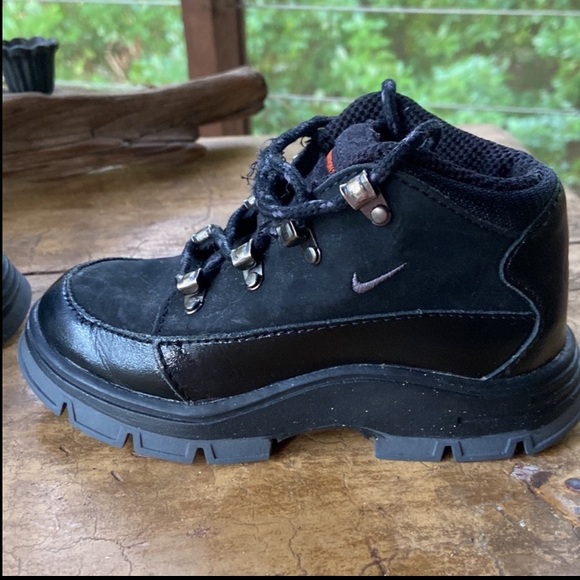 Nike ACG “All Conditions Gear” Toddler Boots - Picture 1 of 14